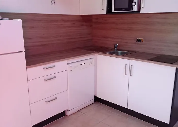 Nyaraló Victoria 204 *