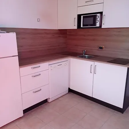 Holiday home Victoria 204 *